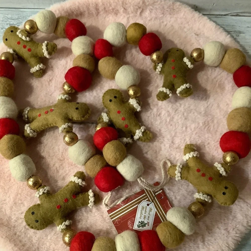 Magical Season Gingerbread Pom Pom Christmas Garland